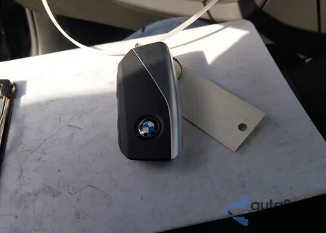 2024 BMW I5 Edrive40 z USA, uszkodzony, nr VIN WBY33FK08RCR92614